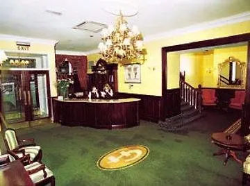 Central Hotel 3*
