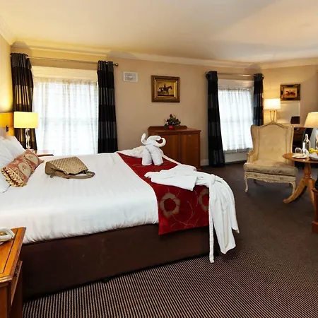 Central Hotel Отель 3*