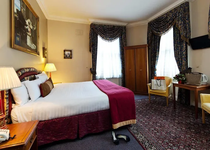 Otel Central Hotel 3*